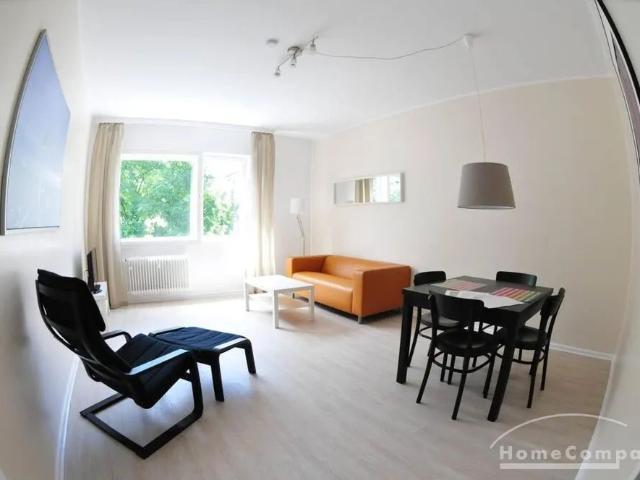 Helle 3 Zimmer Wohnung mit Balkon in Berlin Wilmersdorf, möbliert