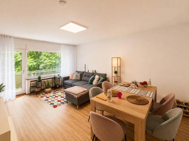 Helle 3 Zimmer Wohnung mit Balkon in gefragter Lage von Meerbusch Osterath zu mieten!