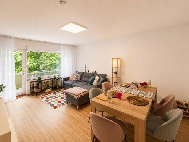 Helle 3 Zimmer Wohnung mit Balkon in gefragter Lage von Meerbusch Osterath zu mieten!