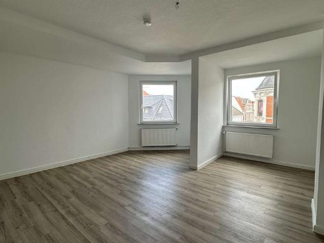 Helle 3 Zimmer Wohnung mit Balkon in der Schillerstraße 42, Bremerhaven