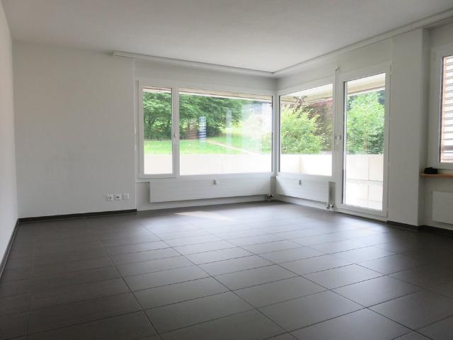 Helle 3 Zimmer Wohnung mit Balkon in Köniz