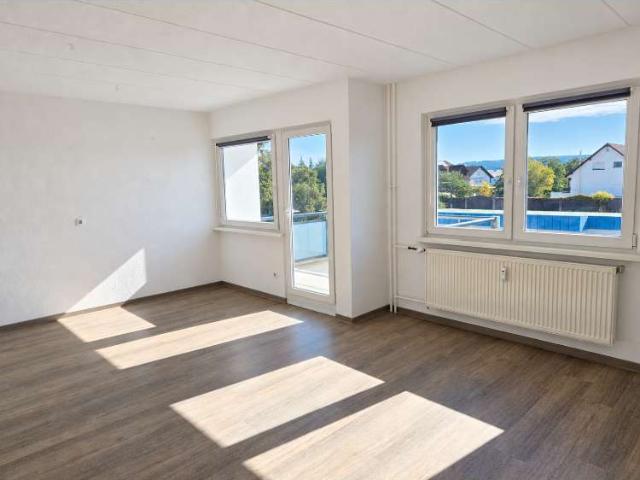 Helle 3 Zimmer Wohnung mit Balkon in ruhiger Lage von Rodenbach