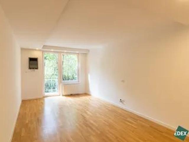 Helle 3 Zimmer Wohnung mit Balkon in ruhiger Seitengasse Nähe U4 Braunschweiggasse