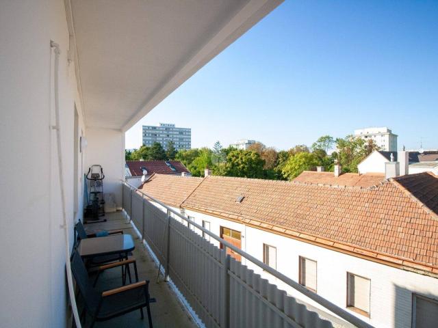 Helle 3 Zimmer Wohnung mit Balkon in Wiener Neudorf, 2. Stock ohne Lift Video verfügbar