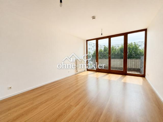 Helle 3 Zimmer Wohnung mit Balkon in Velten, wenige Minuten zum Bahnhof