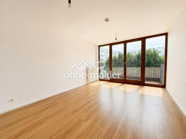 Helle 3 Zimmer Wohnung mit Balkon in Velten, wenige Minuten zum Bahnhof