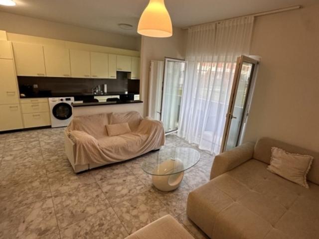Helle 3 Zimmer Wohnung mit Balkon in Zürich Schwamendingen