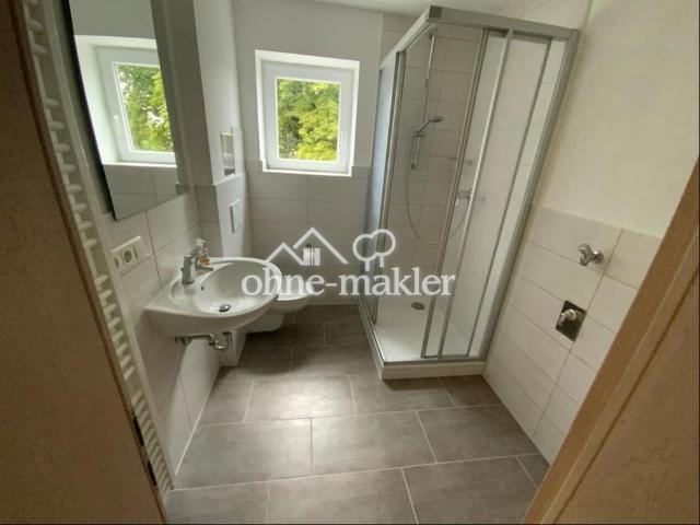 Helle 3 Zimmer Wohnung mit Balkon, Stellplatz und großem Keller