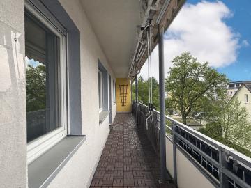 Helle 3 Zimmer Wohnung mit Balkon und Option auf 4 Zimmer