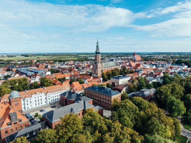 Helle 3 Zimmer Wohnung mit Balkon und Aufzug in Greifswald