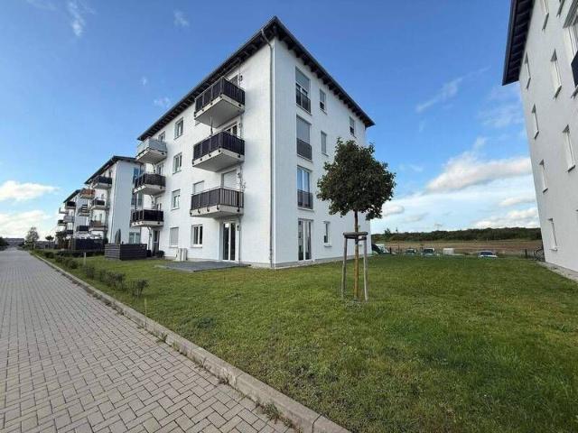 Helle 3 Zimmer Wohnung mit Balkon und Aufzug in Neuenhagen