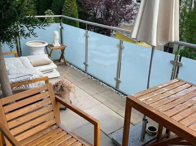 Helle 3 Zimmer Wohnung mit Balkon und EBK