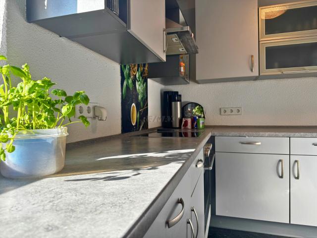 Helle 3 Zimmer Wohnung mit Balkon und Gartennutzung