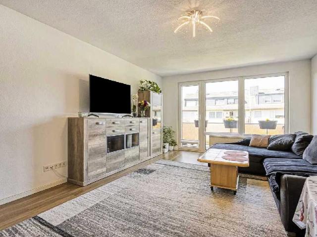 Helle 3 Zimmer Wohnung mit Balkon und Stellplatz in Ratingen Ost