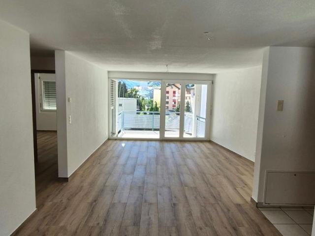 Helle 3 Zimmer Wohnung mit Balkon und schöner Aussicht in Visp
