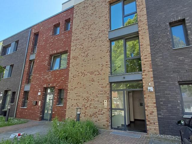 Helle 3 Zimmer Wohnung mit Dachterrasse
