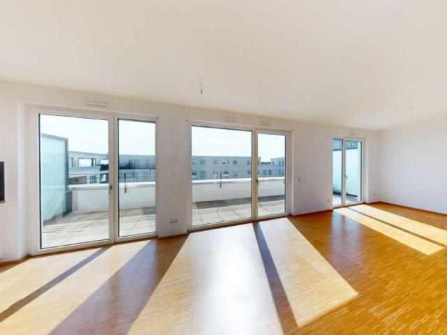 Helle 3 Zimmer Wohnung mit Einbauküche