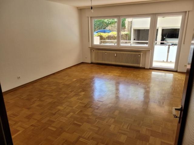 Helle 3 Zimmer Wohnung mit Einbauküche und Balkon in Heimfeld
