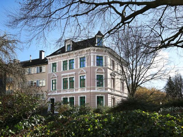 Helle 3 Zimmer Wohnung mit Einbauküche und Gartennutzung