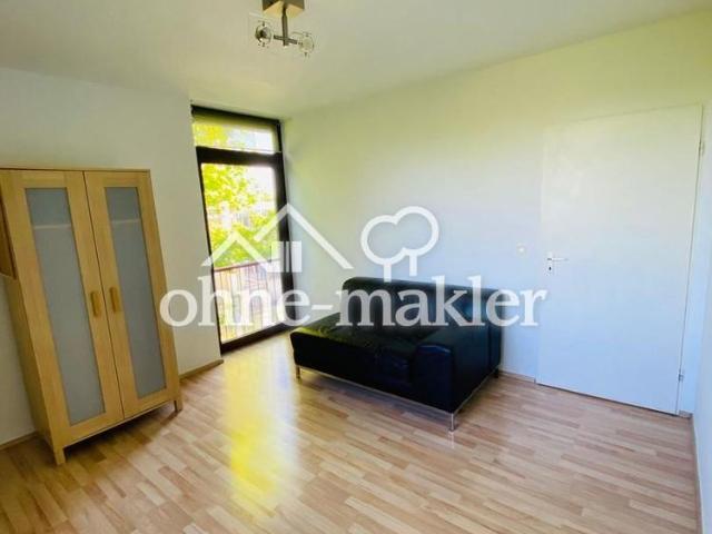 Helle 3 Zimmer Wohnung mit Einbauküche & Aufzug & West Loggia in München