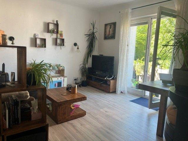 Helle 3 Zimmer Wohnung mit großem Balkon