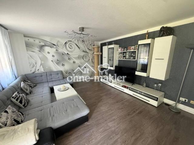 Helle 3 Zimmer Wohnung mit großer Terrasse