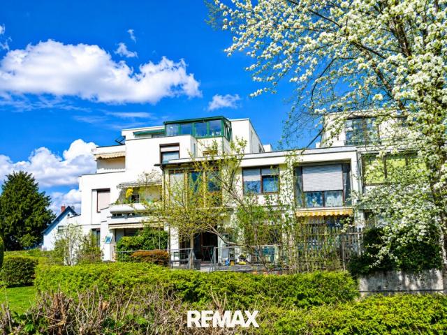 Helle 3 Zimmer Wohnung mit großer West Terrasse und hochwertiger Ausstattung in ruhiger Lage