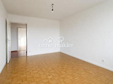 Helle 3 Zimmer Wohnung mit Loggia, EBK & Aufzug – Stadtbahn vor der Tür