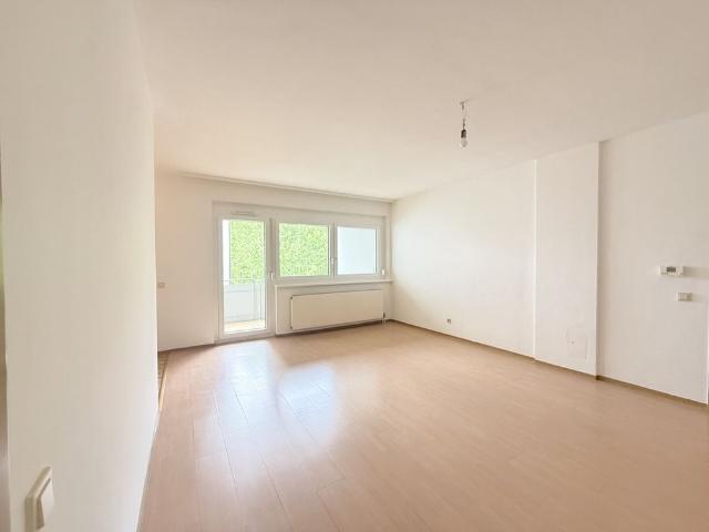 Helle 3 Zimmer Wohnung mit Loggia, Stellplatz & Aufzug in attraktiver Lage von Eisenstadt