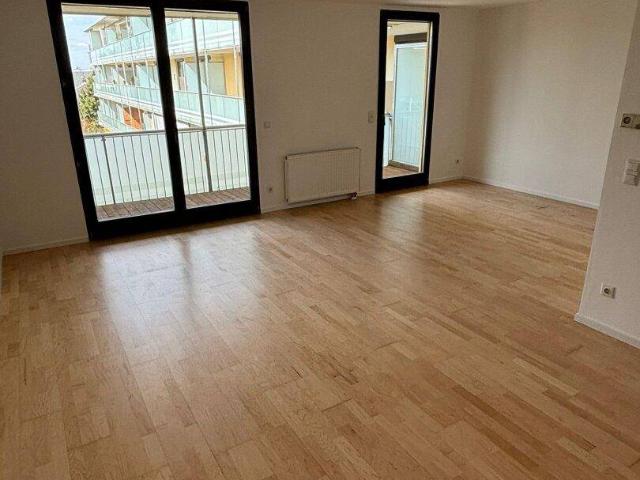 Helle 3 Zimmer Wohnung mit sonnigem Balkon in zentraler Ruhelage Salzburgs