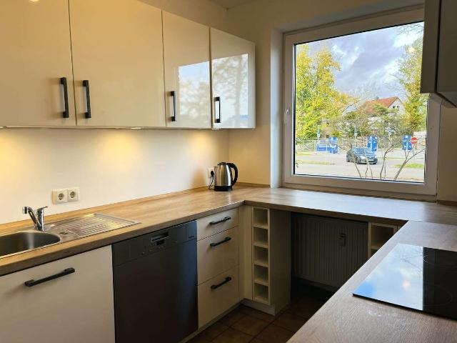 Helle 3 Zimmer Wohnung mit Südbalkon und Stellplatz