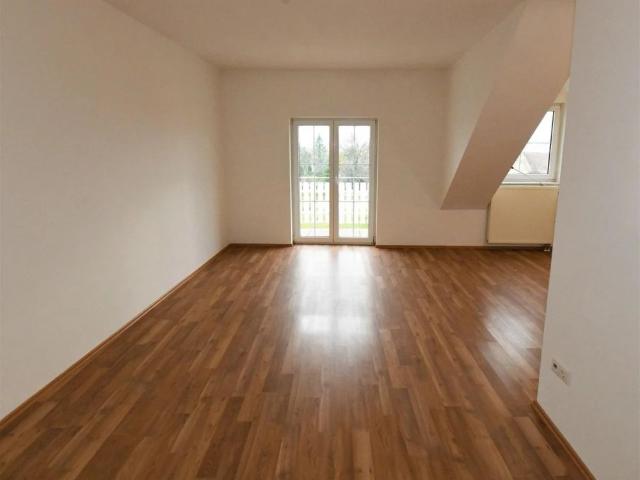 Helle 3 Zimmer Wohnung mit Südbalkon und Stellplatz in Gallbrunn – Wohlfühlen garantiert!