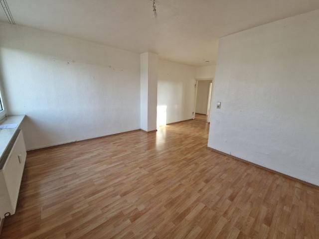 Helle 3 Zimmer Wohnung mitten im Grünen