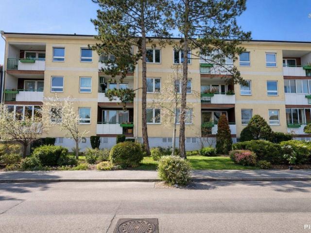 HELLE 3 ZIMMER WOHNUNG NAHE LANDESKLINIKUM MÖDLING!