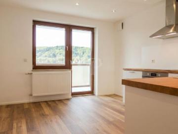 Helle 3 Zimmer Wohnung, Erstbezug nach Komplettsanierung