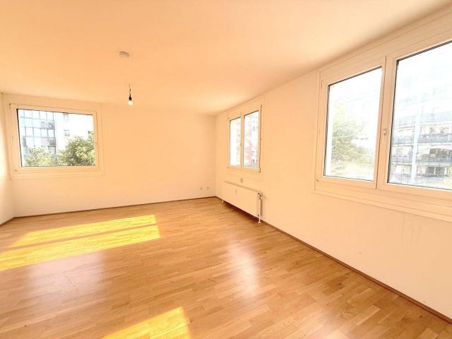 Helle 3 Zimmer Wohnung | Gepflegter Zustand | Süd /West Ausrichtung