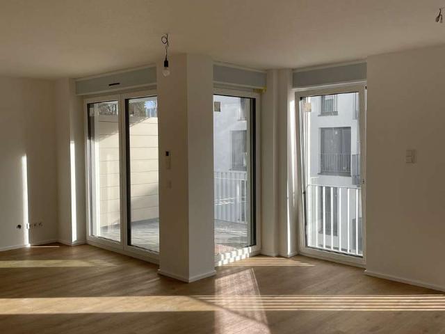 Helle 3 Zimmer Wohnung im Neubau „Waldstadt Homes“ – naturnah & urban