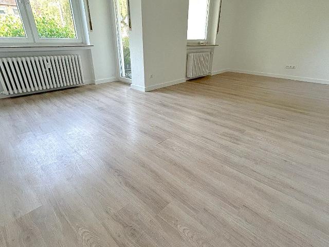 Helle 3 Zimmer Wohnung im EG