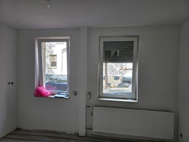 Helle 3 Zimmer Wohnung im Erdgeschoss Mehrfamilienhaus
