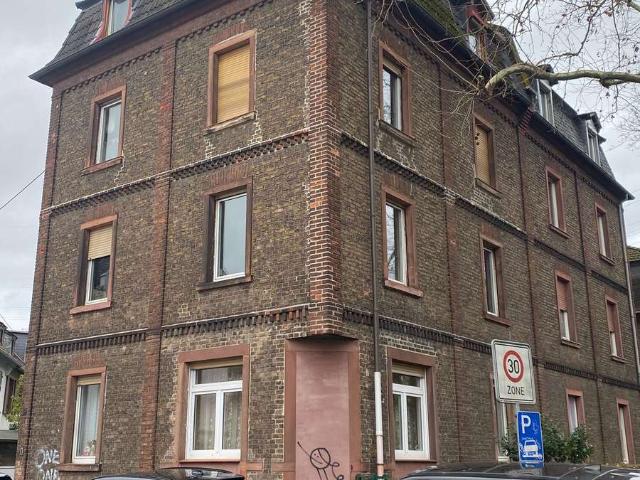 Helle 3 Zimmer Wohnung im 1. OG – leerstehend