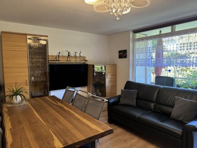 Helle 3 Zimmer Wohnung im 1.OG mit Westbalkon