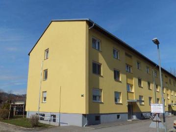 Helle 3 Zimmer Wohnung im 2. Obergeschoss geförderte Miete 3 Zimmer