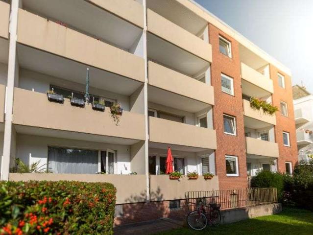 Helle 3 Zimmer Wohnung in Bremerhaven mit Badewanne und Balkon!
