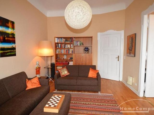 Helle 3 Zimmer Wohnung in der obersten Etage in Berlin Wilmersdorf, möbliert