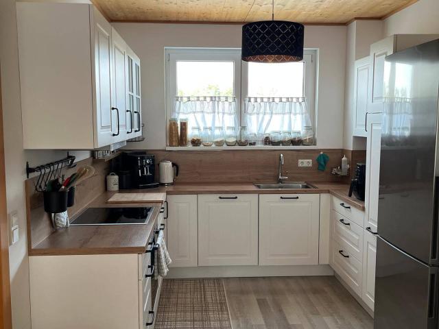 Helle 3 Zimmer Wohnung in Peigarten