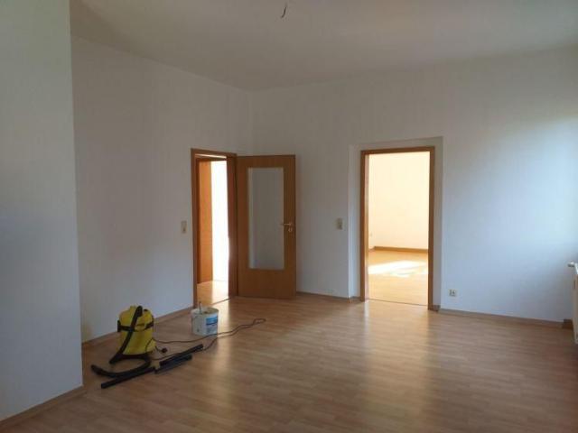 helle 3 Zimmer Wohnung in ruhiger Lage, 1. OG, nahe neuberts Restaurant, ab 01.08.2026