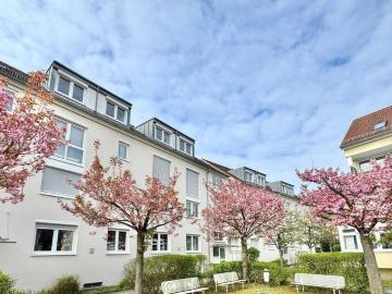 Sonnige 3 Zimmer Wohnung mit Süd Balkon