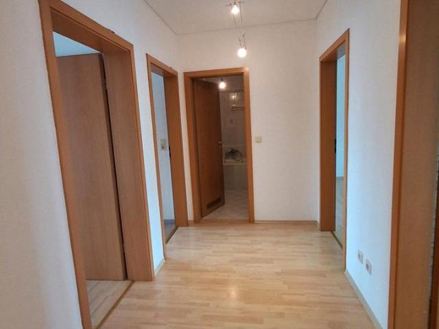 Helle 3 Zimmer Wohnung in zentraler Lage