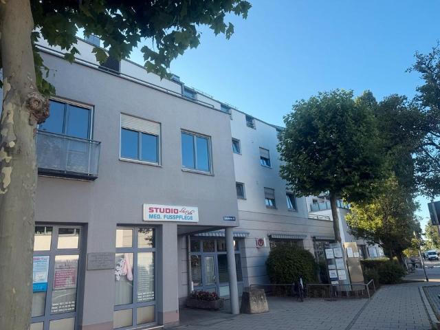 Helle 3 Zimmer Wohnung in Zentrum Gersthofen inkl.TG und EBK