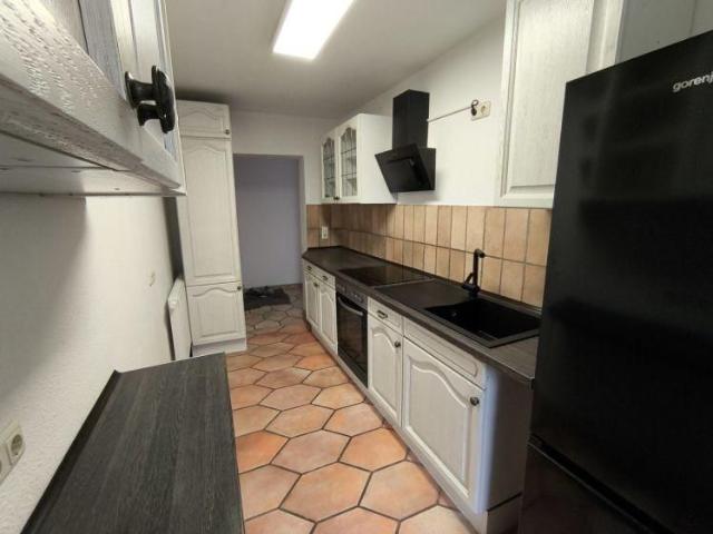 Helle 3 Zimmer Wohnung, ruhige Randlage, EBK, Gartenmitbenutzung